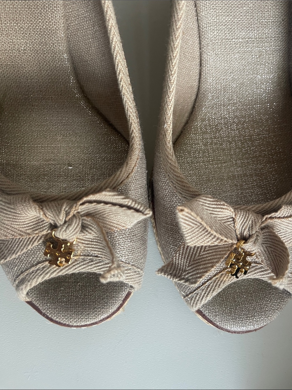Women’s Cream Espadrille Wedge Pumps with Bow Tory Burch Size 8 - Picture 9 of 9